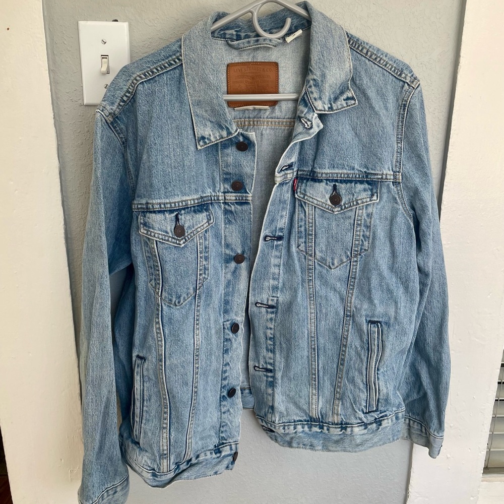 Levi's Trucker Jacket - image 3